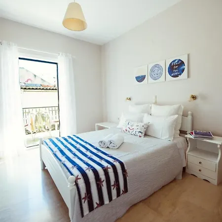 Frida Benitses (Corfu)